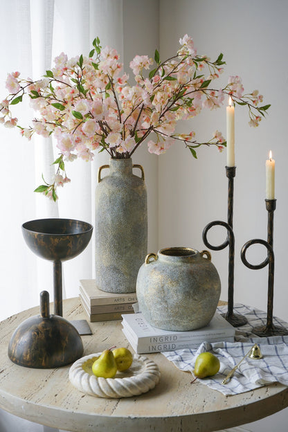 Black and Gold Iron Candle Holders with Playful Loop Design, Set of 2