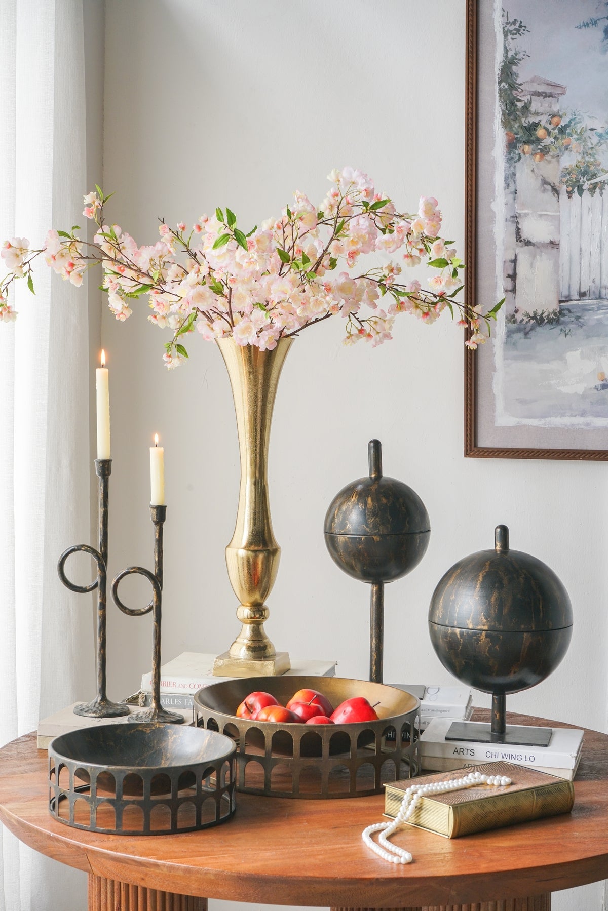 Black and Gold Iron Candle Holders with Playful Loop Design, Set of 2