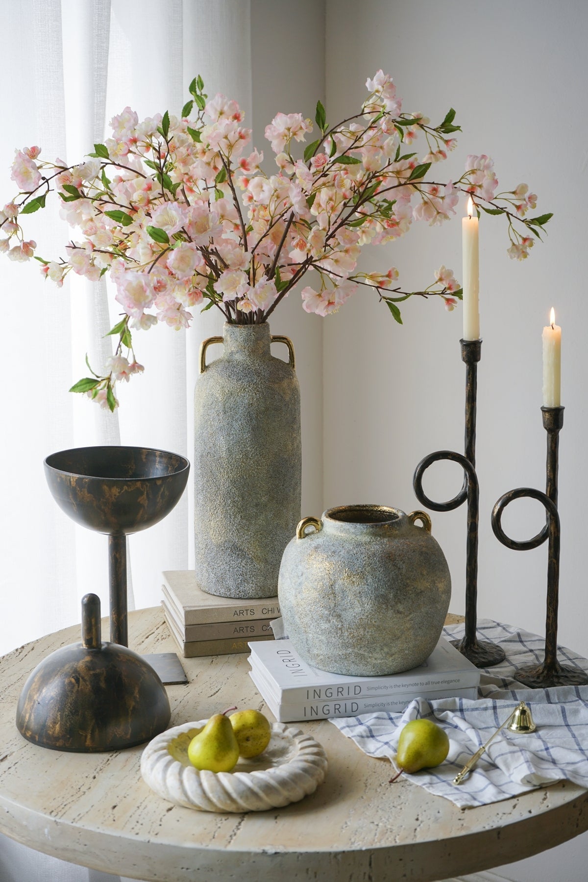 Black and Gold Iron Candle Holders with Playful Loop Design, Set of 2