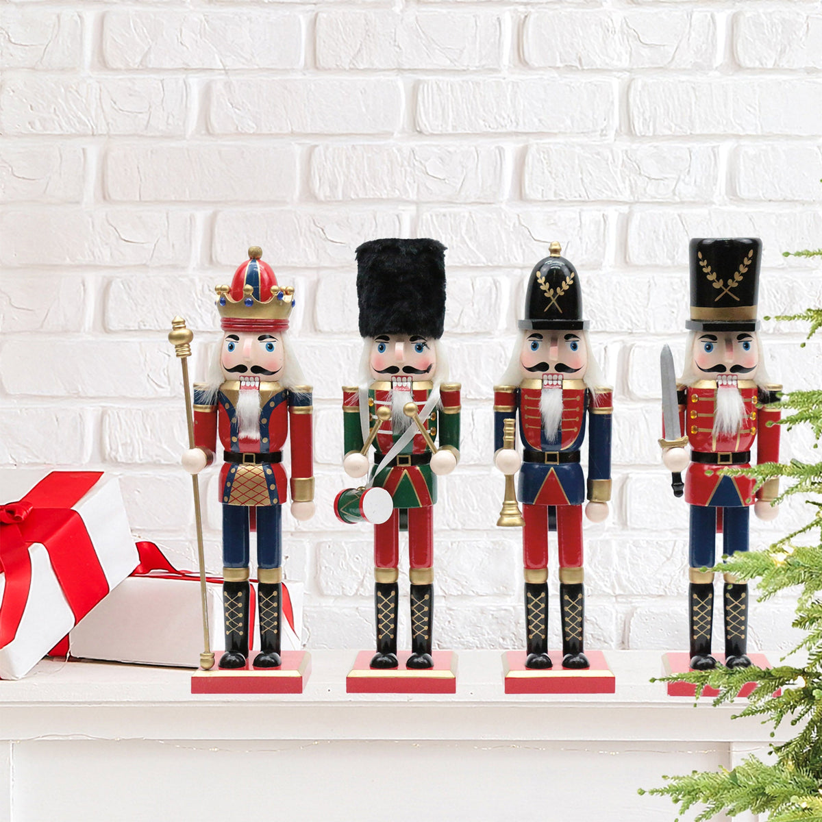 King and Guard Nutcrackers, Set of 4